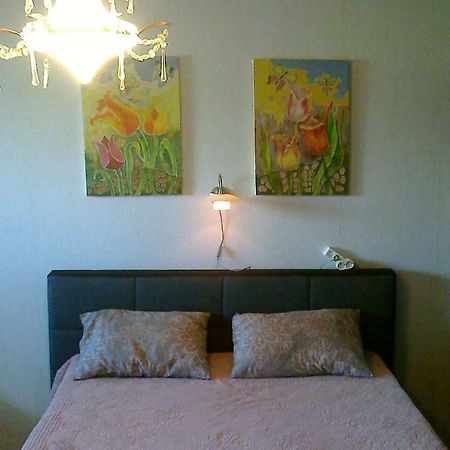 Mama Apartment Каунас Екстериор снимка